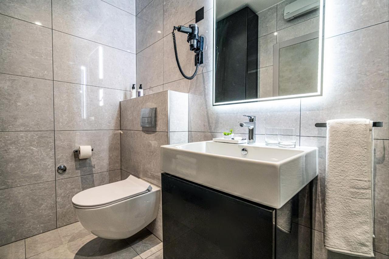 Double or Twin Room Balcony