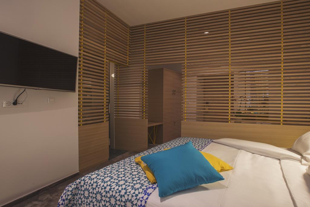 Doppelzimmer mit Balkon