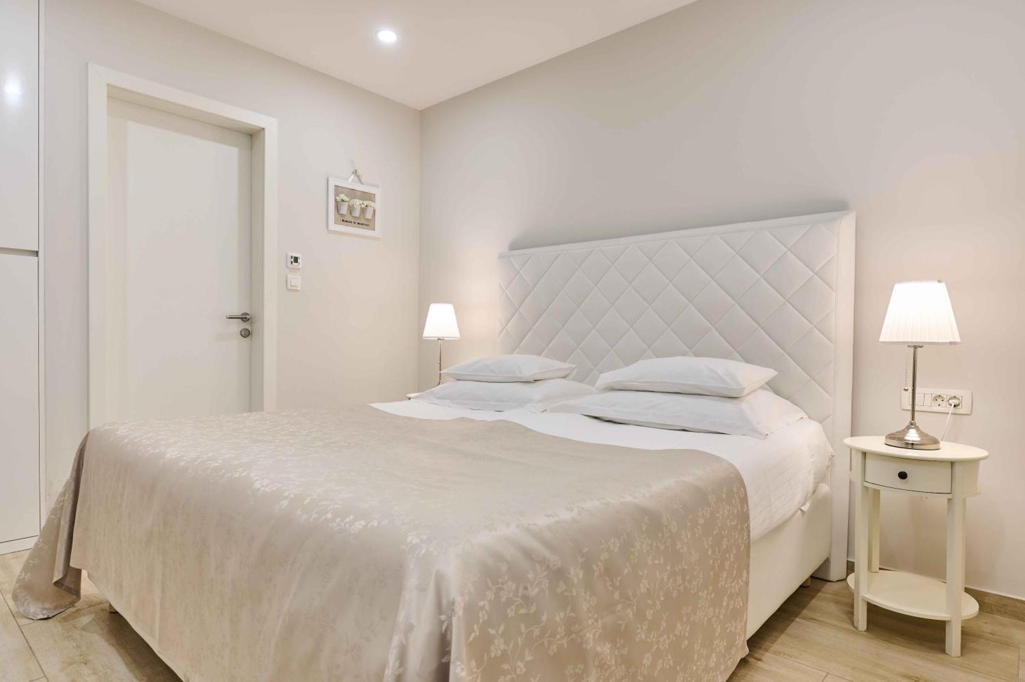 Double or Twin Room Bathroom