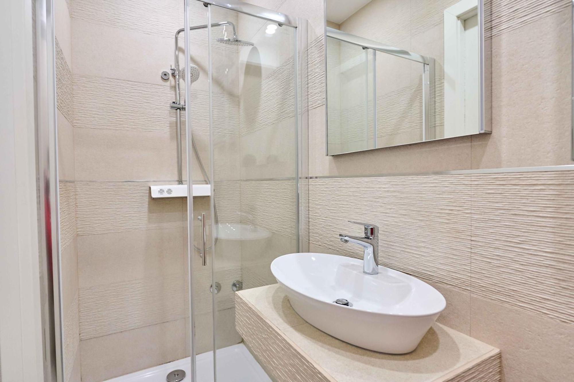 Double Room Private Bathroom