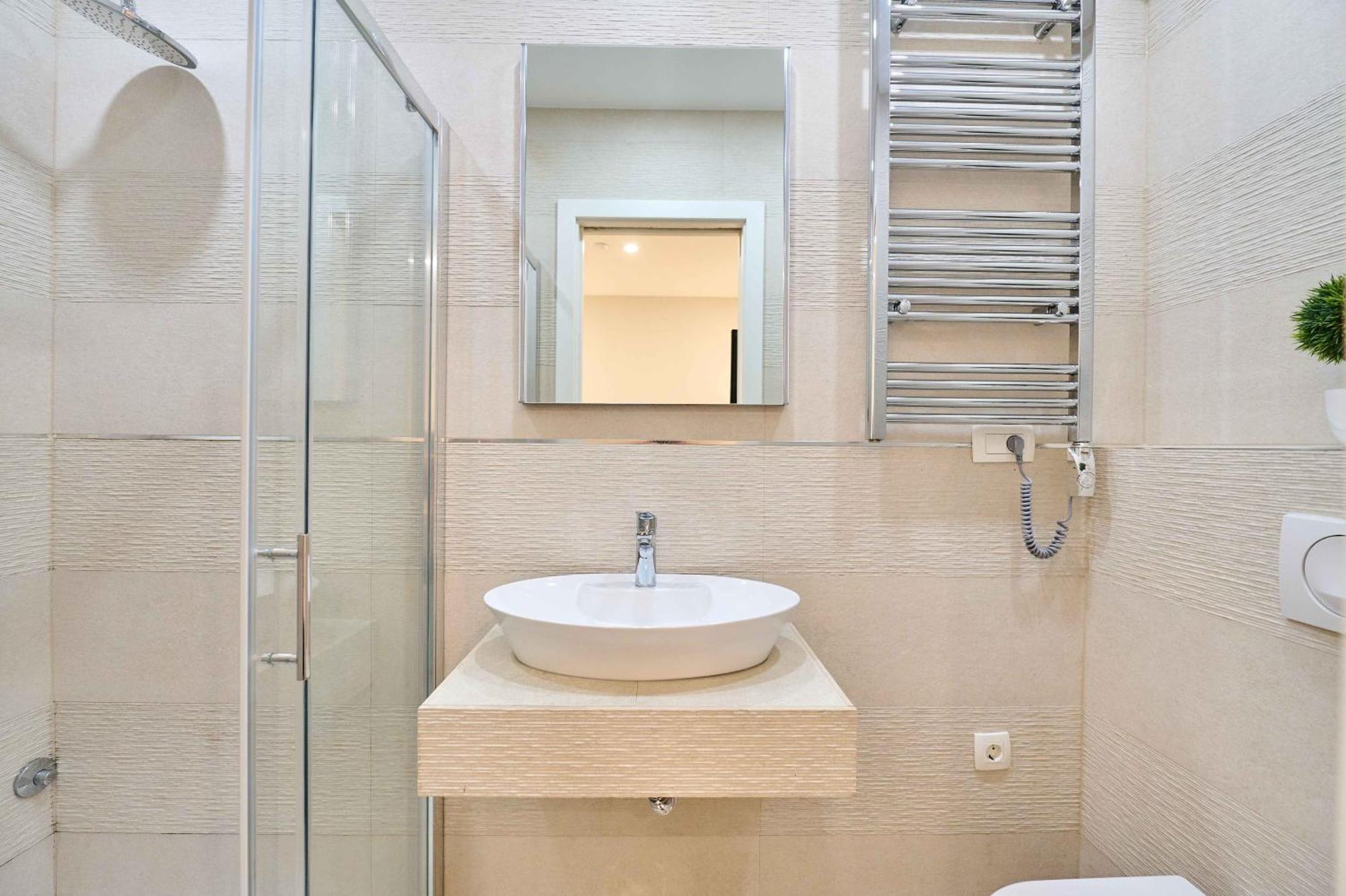Double Room Private Bathroom