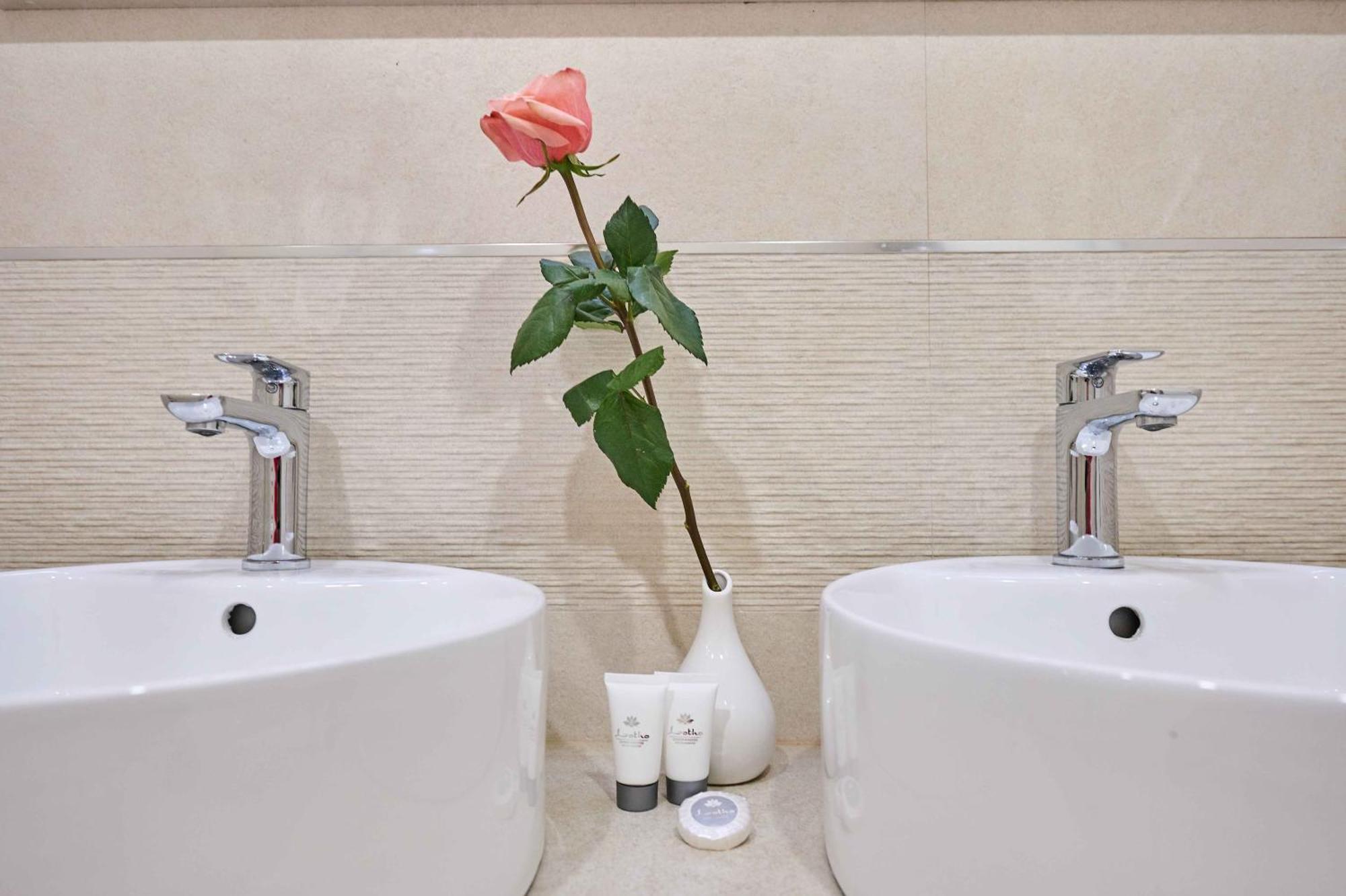 Double Room Private Bathroom