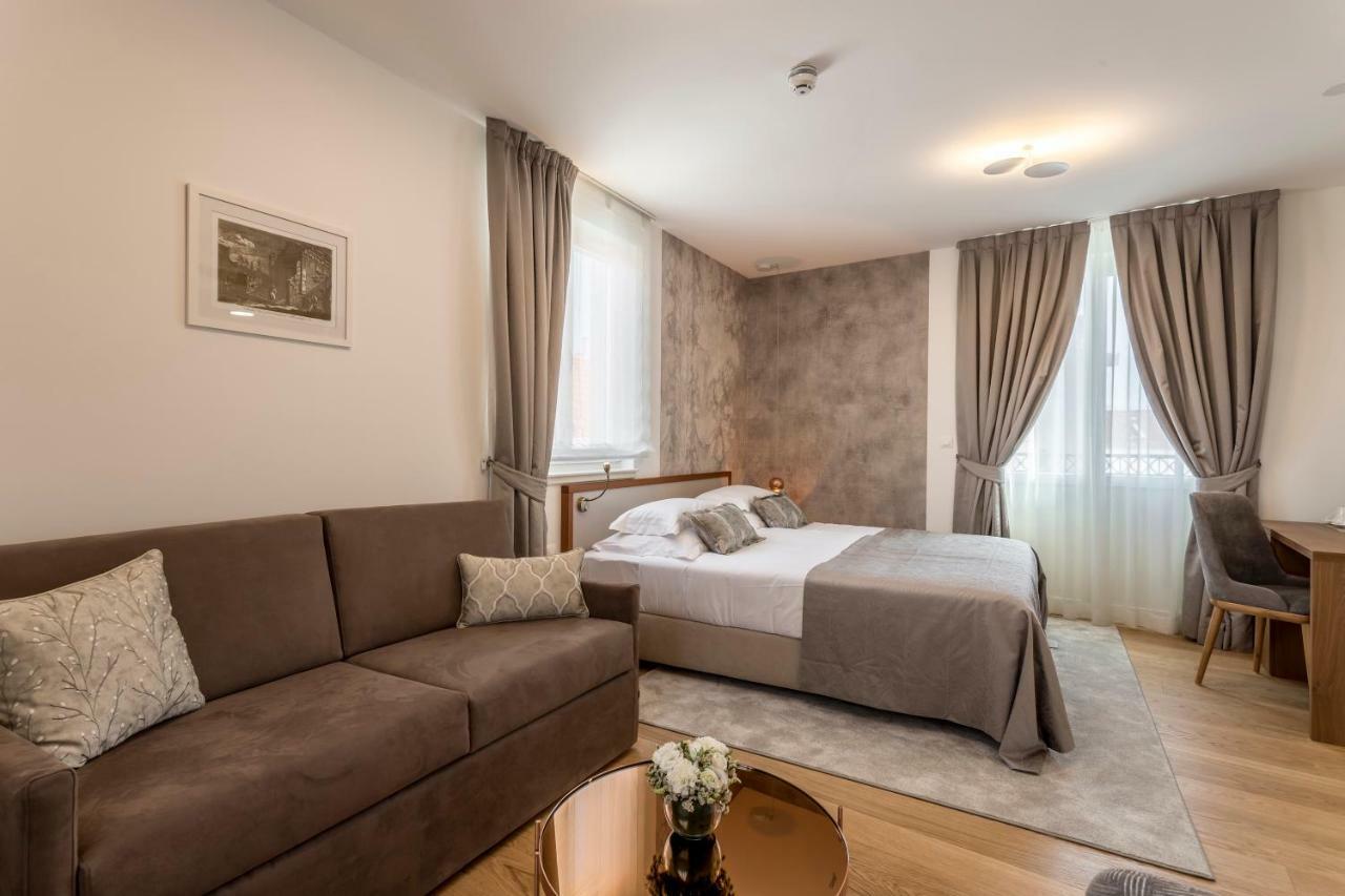 Deluxe Double or Twin Room Balcony