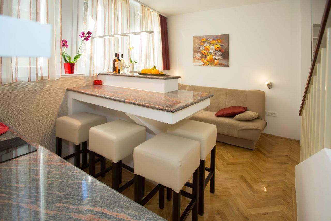 Apartment Split Level