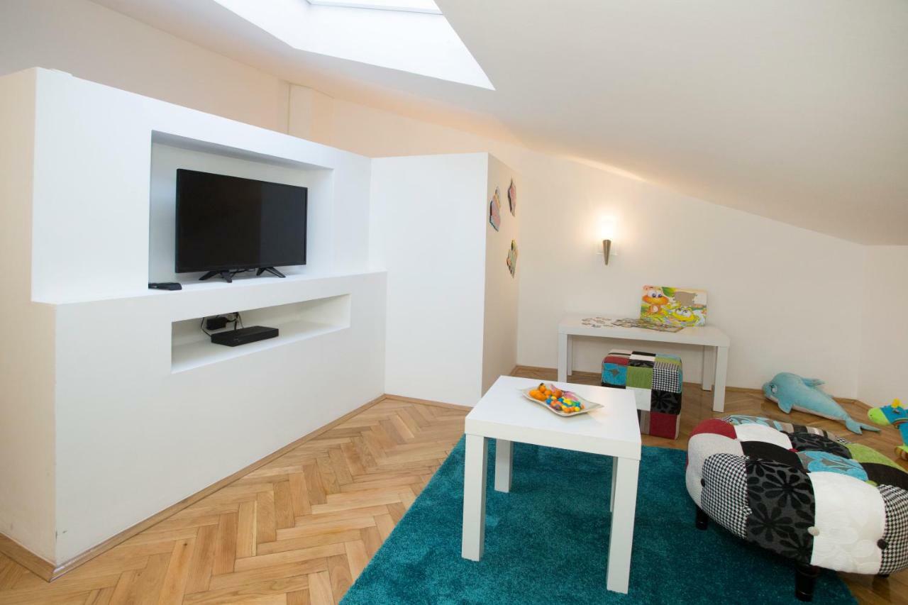 Apartment Split Level