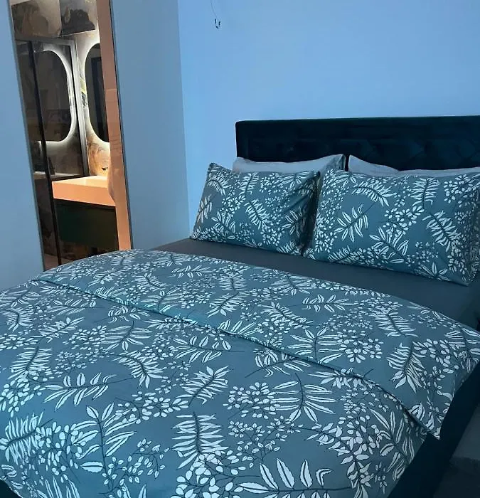 Madonna Luxury Rooms-1