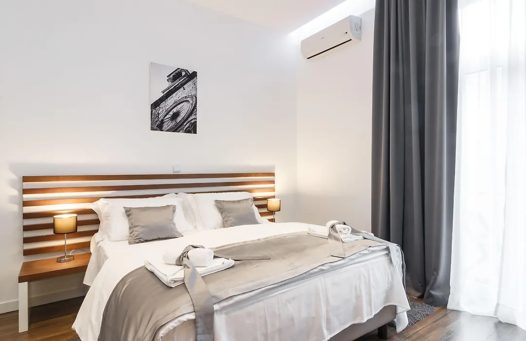 Prima Luxury Rooms-1