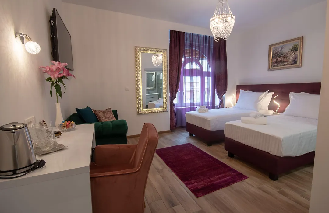 Center Luxury Rooms 1-1