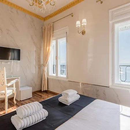 Olivia Luxury Rooms-3