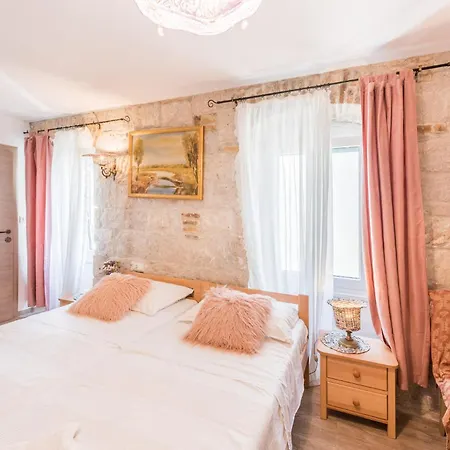 Kovacic Rooms-3