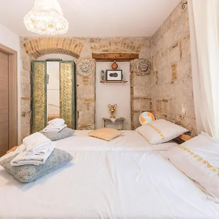 Kovacic Rooms-2