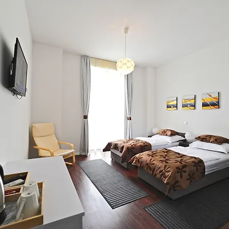 Valenti Rooms-3