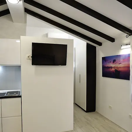 Kuzma Rooms 2-3