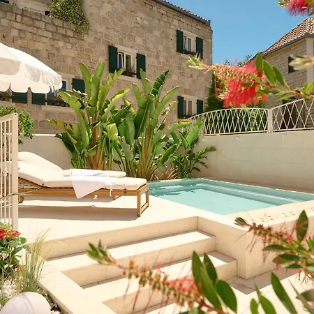 Ibella Boutique Rooms-2