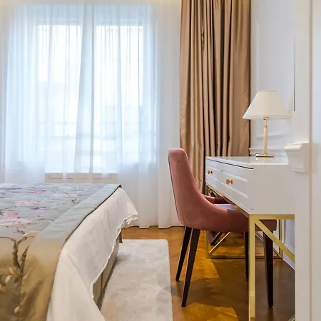 Ann Luxury Rooms-2
